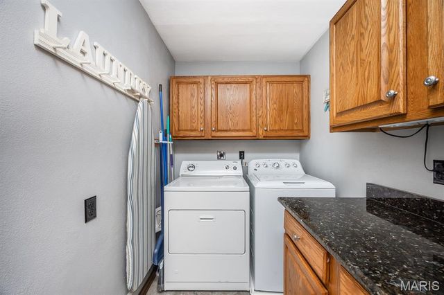 11 Lakeview Drive, Freeburg, IL 62243