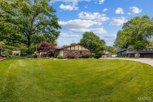 11 Lakeview Drive, Freeburg, IL 62243