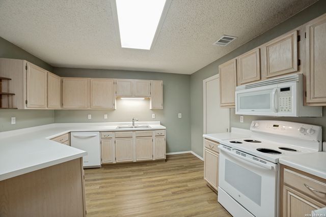 7363 Corian Park Dr., San Antonio, TX 78249