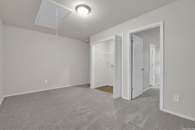 7530 Homewood Ln, Elmendorf, TX 78112