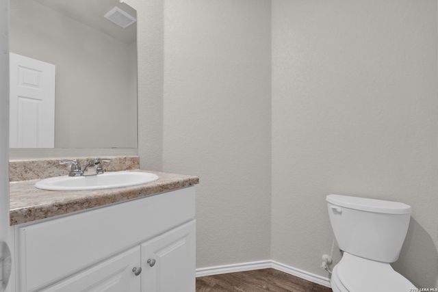 7530 Homewood Ln, Elmendorf, TX 78112