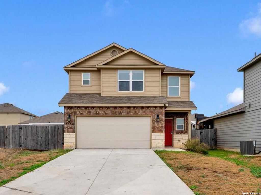 7530 Homewood Ln, Elmendorf, TX 78112