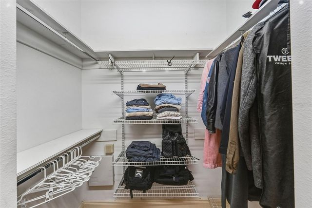 1362 E LAKE WOODLANDS PARKWAY, Oldsmar, FL 34677