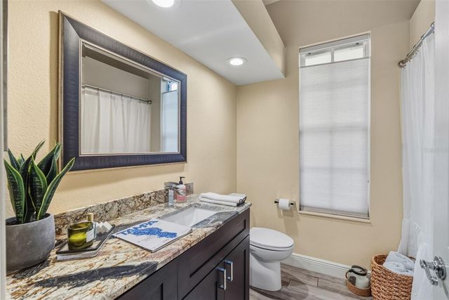 1362 E LAKE WOODLANDS PARKWAY, Oldsmar, FL 34677