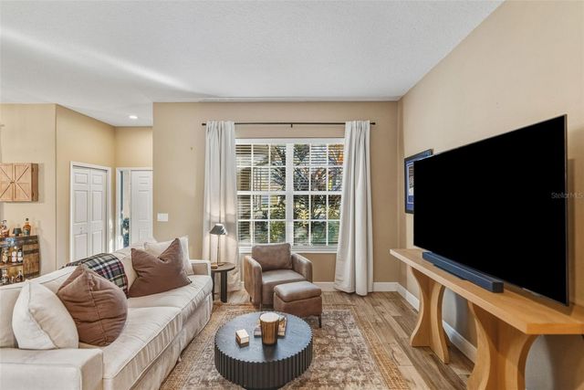 1362 E LAKE WOODLANDS PARKWAY, Oldsmar, FL 34677