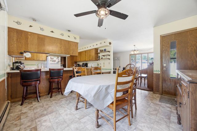 1304 26th Avenue S, Moorhead, MN 56560