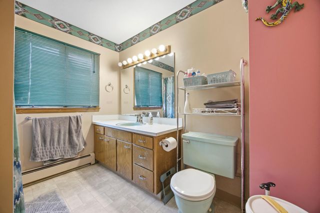1304 26th Avenue S, Moorhead, MN 56560