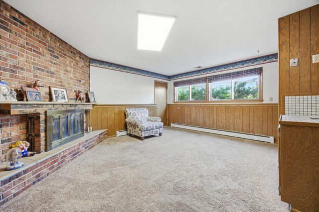1304 26th Avenue S, Moorhead, MN 56560