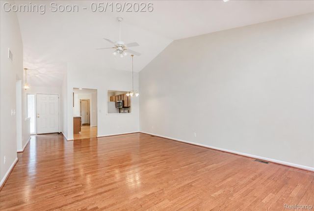 13518 Highland Circle, Sterling Heights, MI 48312