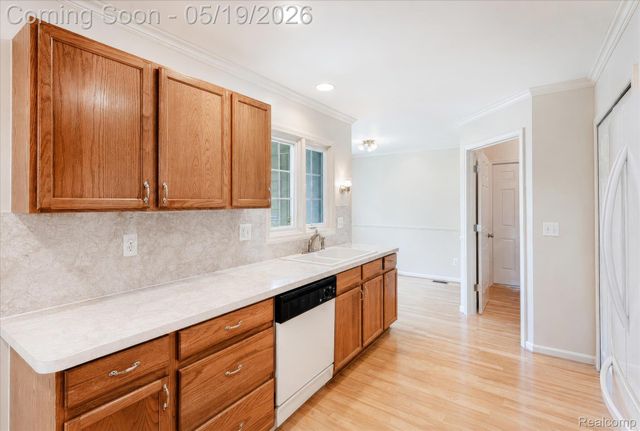 13518 Highland Circle, Sterling Heights, MI 48312