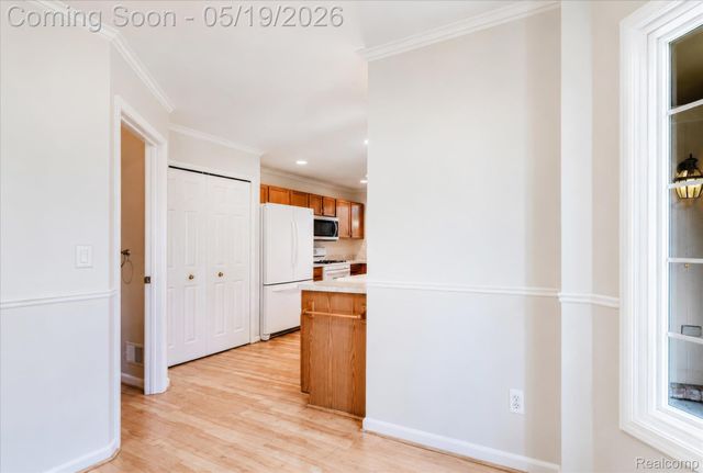 13518 Highland Circle, Sterling Heights, MI 48312