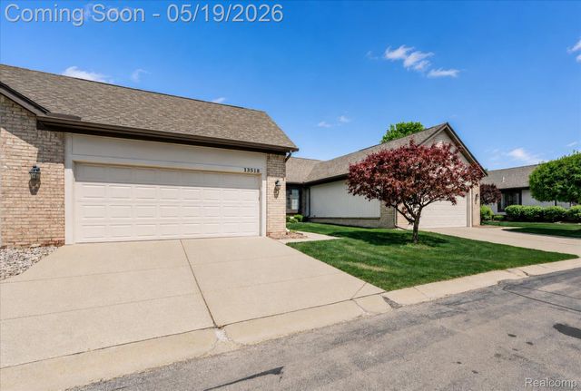 13518 Highland Circle, Sterling Heights, MI 48312