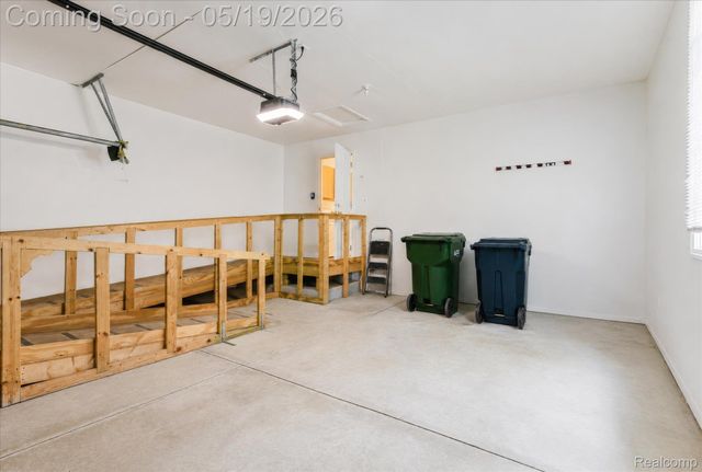 13518 Highland Circle, Sterling Heights, MI 48312