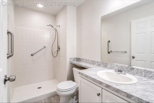 13518 Highland Circle, Sterling Heights, MI 48312
