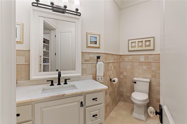 316 Yacht Club Lane, St Simons Island, GA 31522