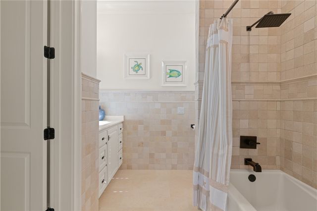 316 Yacht Club Lane, St Simons Island, GA 31522