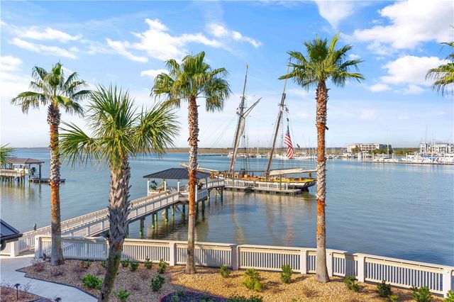 316 Yacht Club Lane, St Simons Island, GA 31522