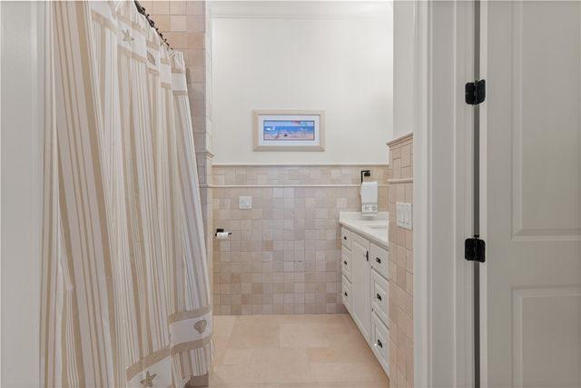 316 Yacht Club Lane, St Simons Island, GA 31522