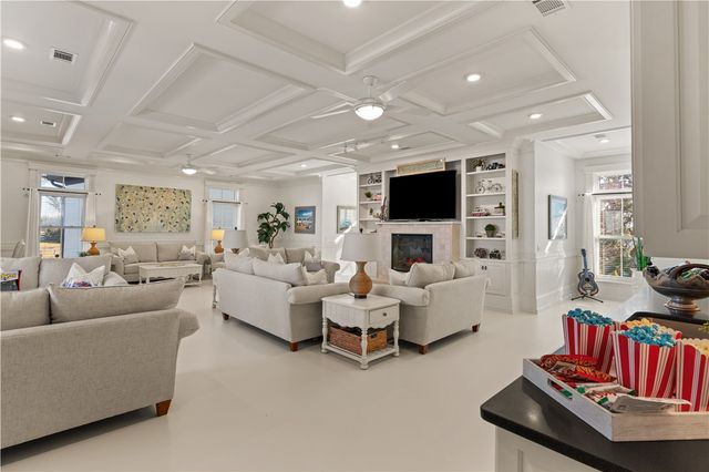 316 Yacht Club Lane, St Simons Island, GA 31522