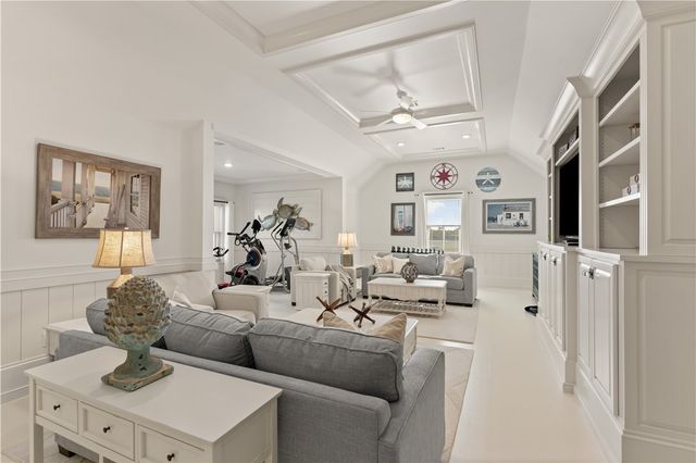 316 Yacht Club Lane, St Simons Island, GA 31522