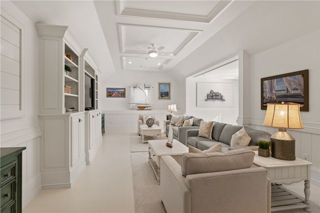 316 Yacht Club Lane, St Simons Island, GA 31522