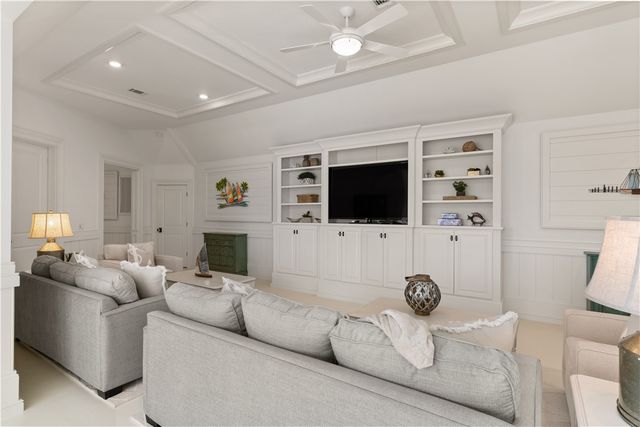 316 Yacht Club Lane, St Simons Island, GA 31522