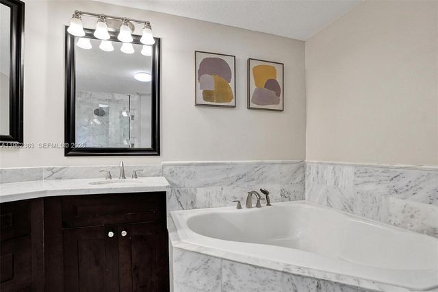 5720 NW 62nd Mnr, Parkland, FL 33067