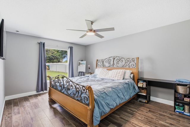 558 SW SOUTH QUICK Circle, Port St. Lucie, Port St Lucie, FL 34953
