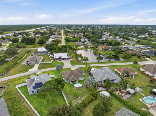 558 SW SOUTH QUICK Circle, Port St. Lucie, Port St Lucie, FL 34953