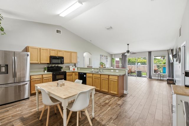 558 SW SOUTH QUICK Circle, Port St. Lucie, Port St Lucie, FL 34953