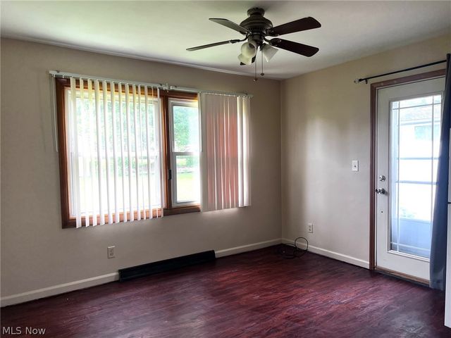 962 Adrian Circle, Girard, OH 44420