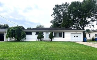 962 Adrian Circle, Girard, OH 44420