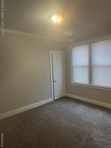 1014 Beaconsfield, Grosse Pointe Park, MI 48230