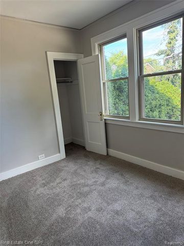 1014 Beaconsfield, Grosse Pointe Park, MI 48230