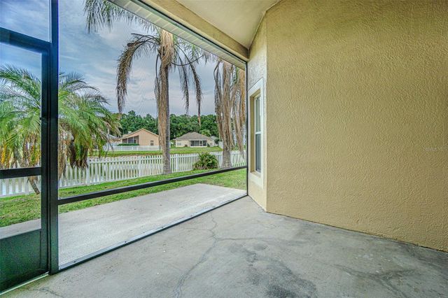 1550 MAXIMILIAN DRIVE, Wesley Chapel, FL 33543