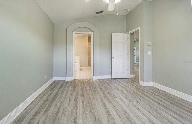1550 MAXIMILIAN DRIVE, Wesley Chapel, FL 33543