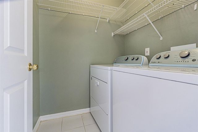 1550 MAXIMILIAN DRIVE, Wesley Chapel, FL 33543