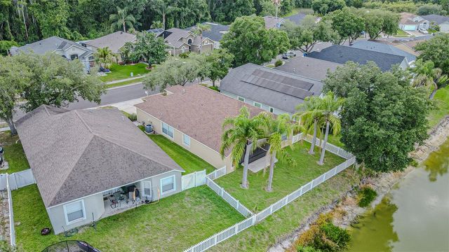 1550 MAXIMILIAN DRIVE, Wesley Chapel, FL 33543