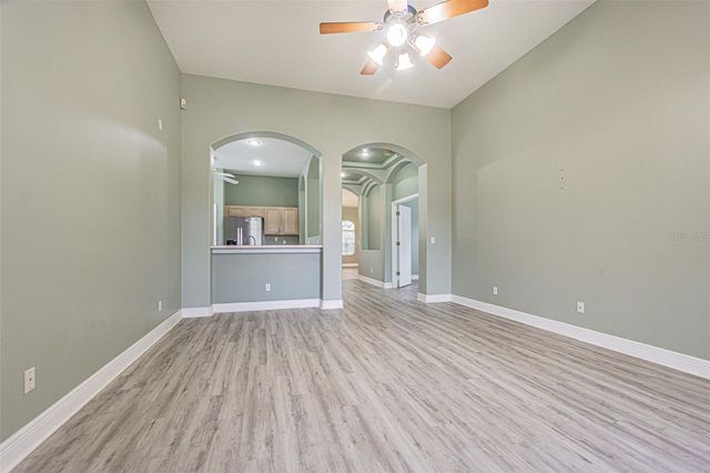 1550 MAXIMILIAN DRIVE, Wesley Chapel, FL 33543