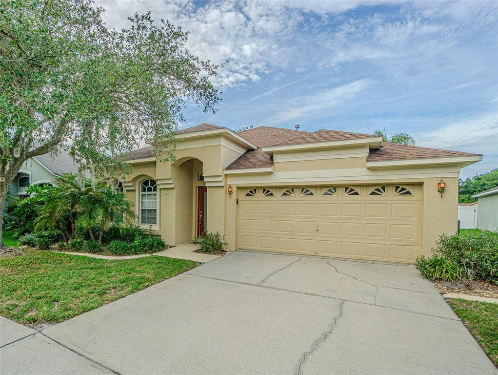 1550 MAXIMILIAN DRIVE, Wesley Chapel, FL 33543