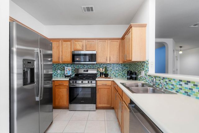 4416 E Hove LOOP, Austin, TX 78749