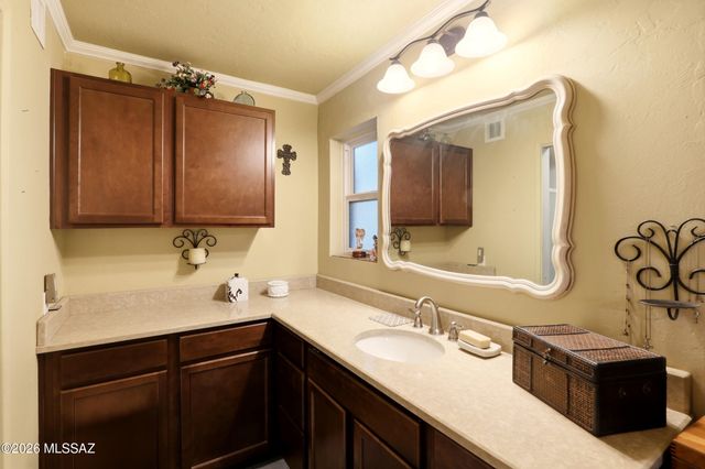 551 S Paseo Felice, Green Valley, AZ 85614