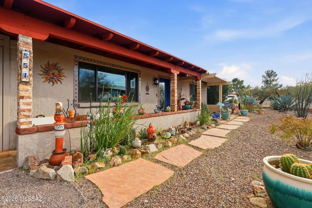 551 S Paseo Felice, Green Valley, AZ 85614