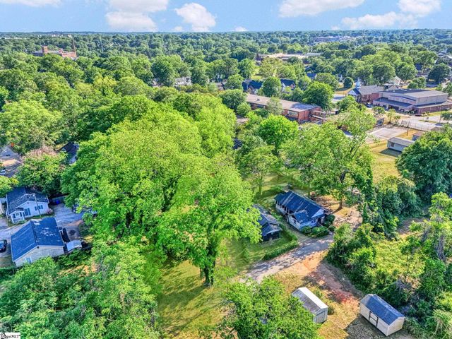 8 Dobbs Street, Greenville, SC 29605