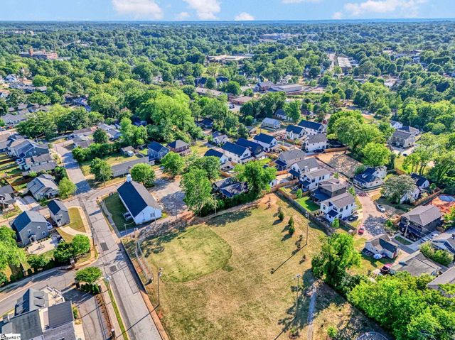 8 Dobbs Street, Greenville, SC 29605