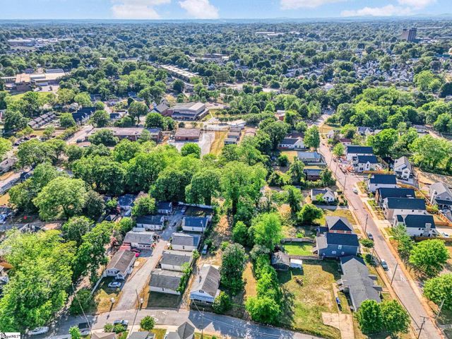 8 Dobbs Street, Greenville, SC 29605