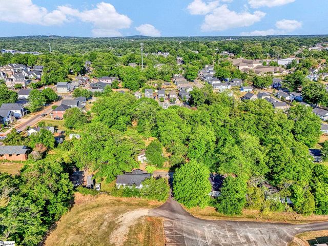 8 Dobbs Street, Greenville, SC 29605