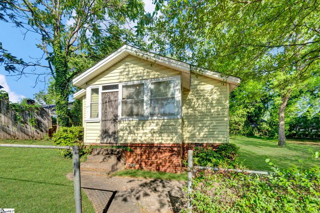 8 Dobbs Street, Greenville, SC 29605