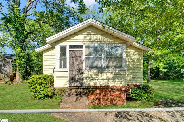 8 Dobbs Street, Greenville, SC 29605