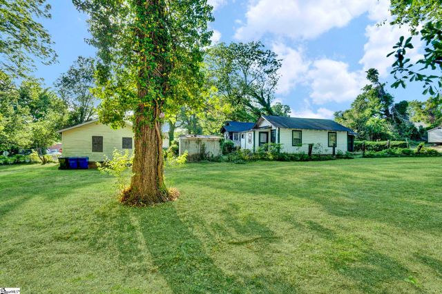 8 Dobbs Street, Greenville, SC 29605